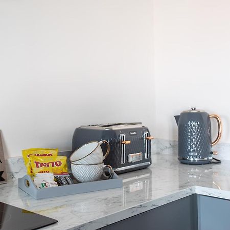 New Lisburn Road Apartment - Free Parking เบลฟาสต์ ภายนอก รูปภาพ