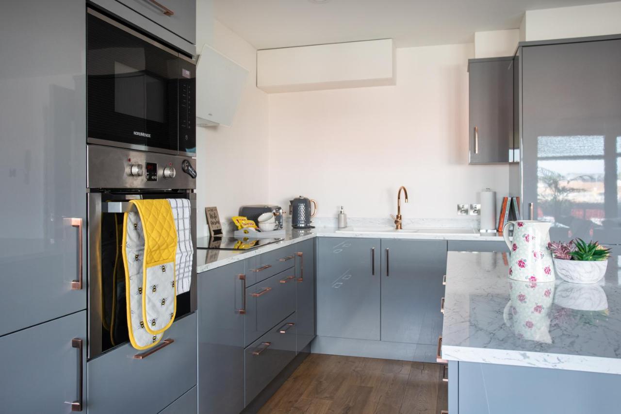 New Lisburn Road Apartment - Free Parking เบลฟาสต์ ภายนอก รูปภาพ