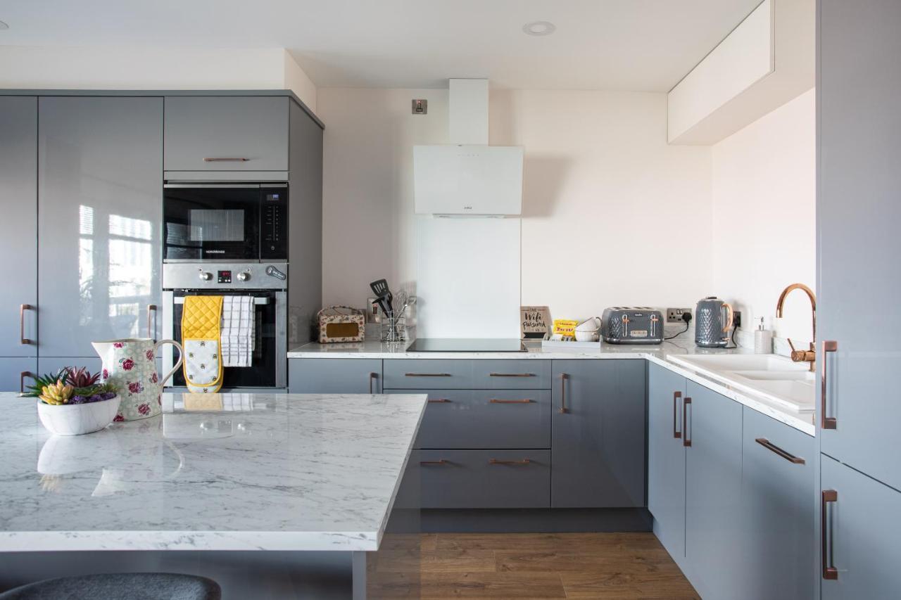 New Lisburn Road Apartment - Free Parking เบลฟาสต์ ภายนอก รูปภาพ
