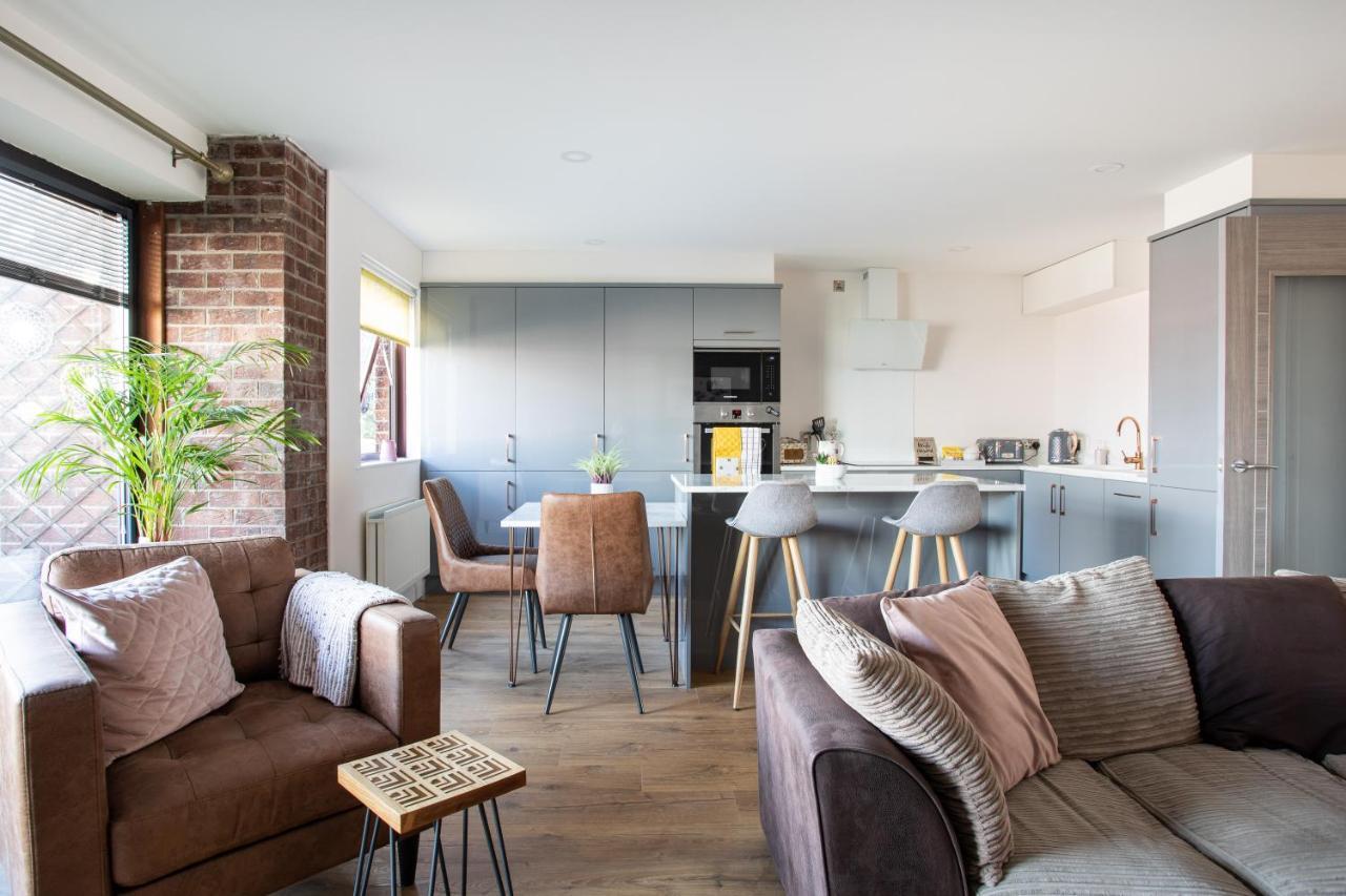 New Lisburn Road Apartment - Free Parking เบลฟาสต์ ภายนอก รูปภาพ