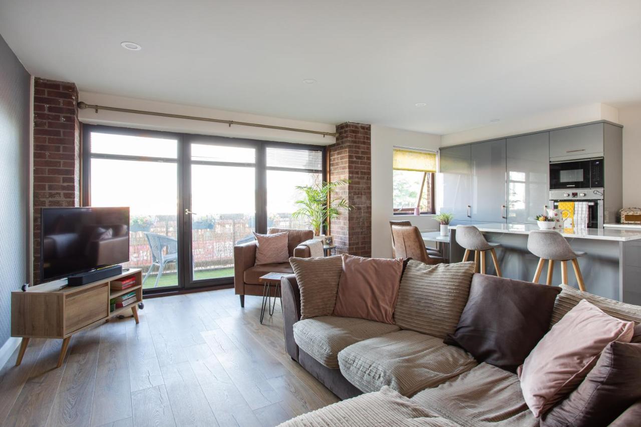 New Lisburn Road Apartment - Free Parking เบลฟาสต์ ภายนอก รูปภาพ