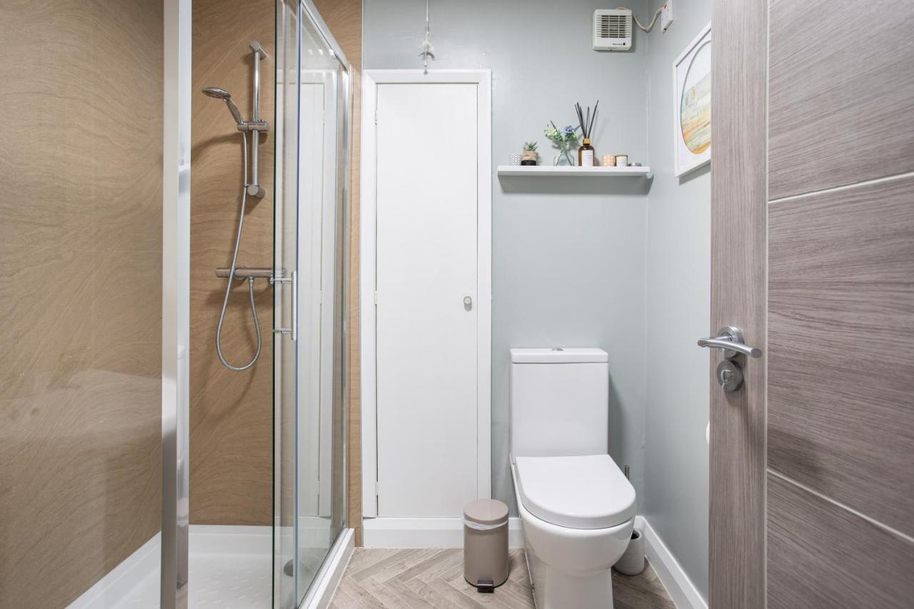 New Lisburn Road Apartment - Free Parking เบลฟาสต์ ภายนอก รูปภาพ